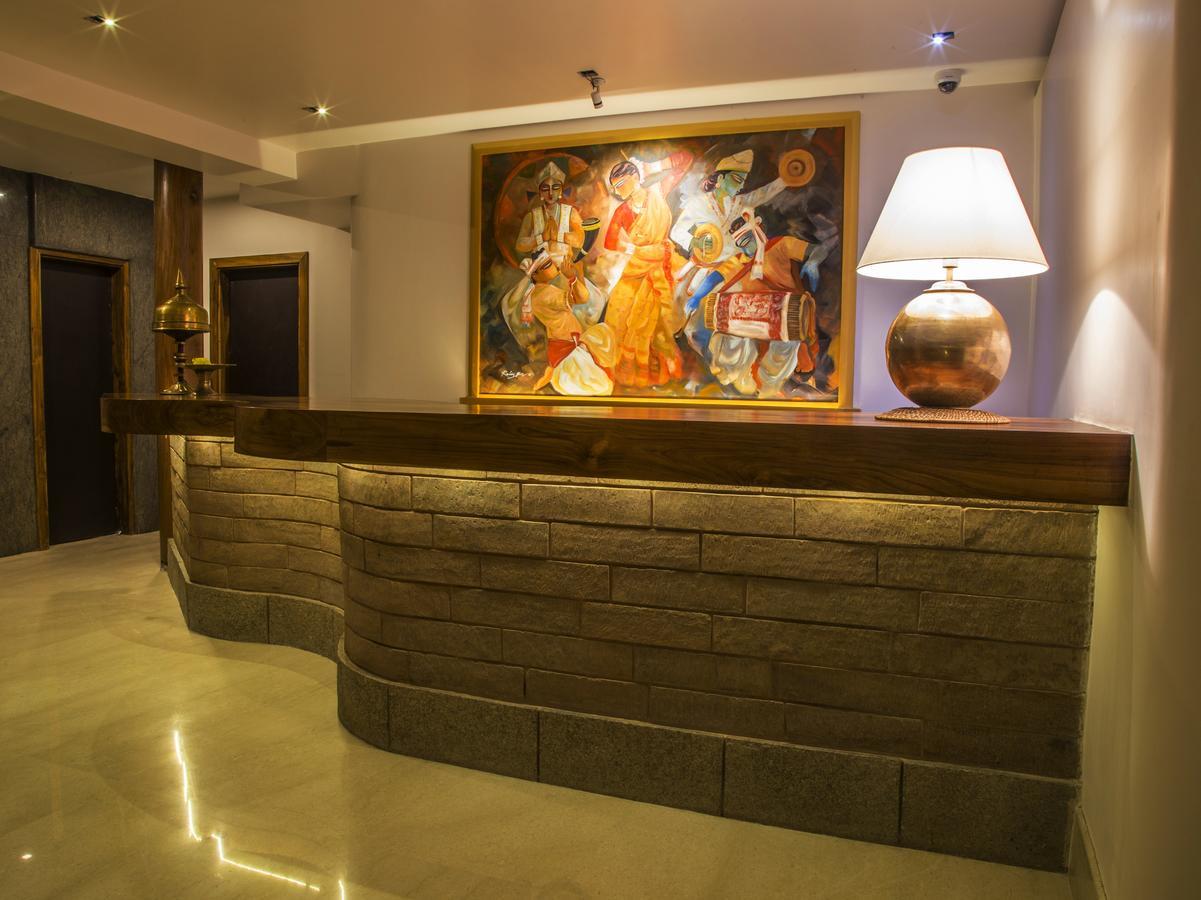 The Guwahati Address By Centre Point Екстериор снимка